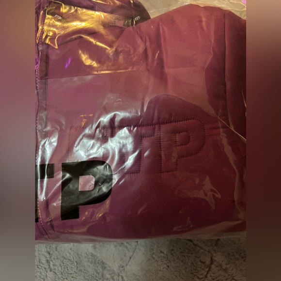 ❗️SOLD❗️☠︎︎ FTP LOGO WORLD DOMINATION QUILT PUFFER JACKET PLUM ☠︎︎ - Picture 8 of 15